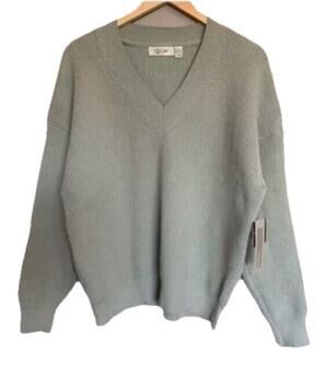 RD Style Stitch Fix Relaxed V-Neck Sweater Knit Light Sage Green Size XL NWT
